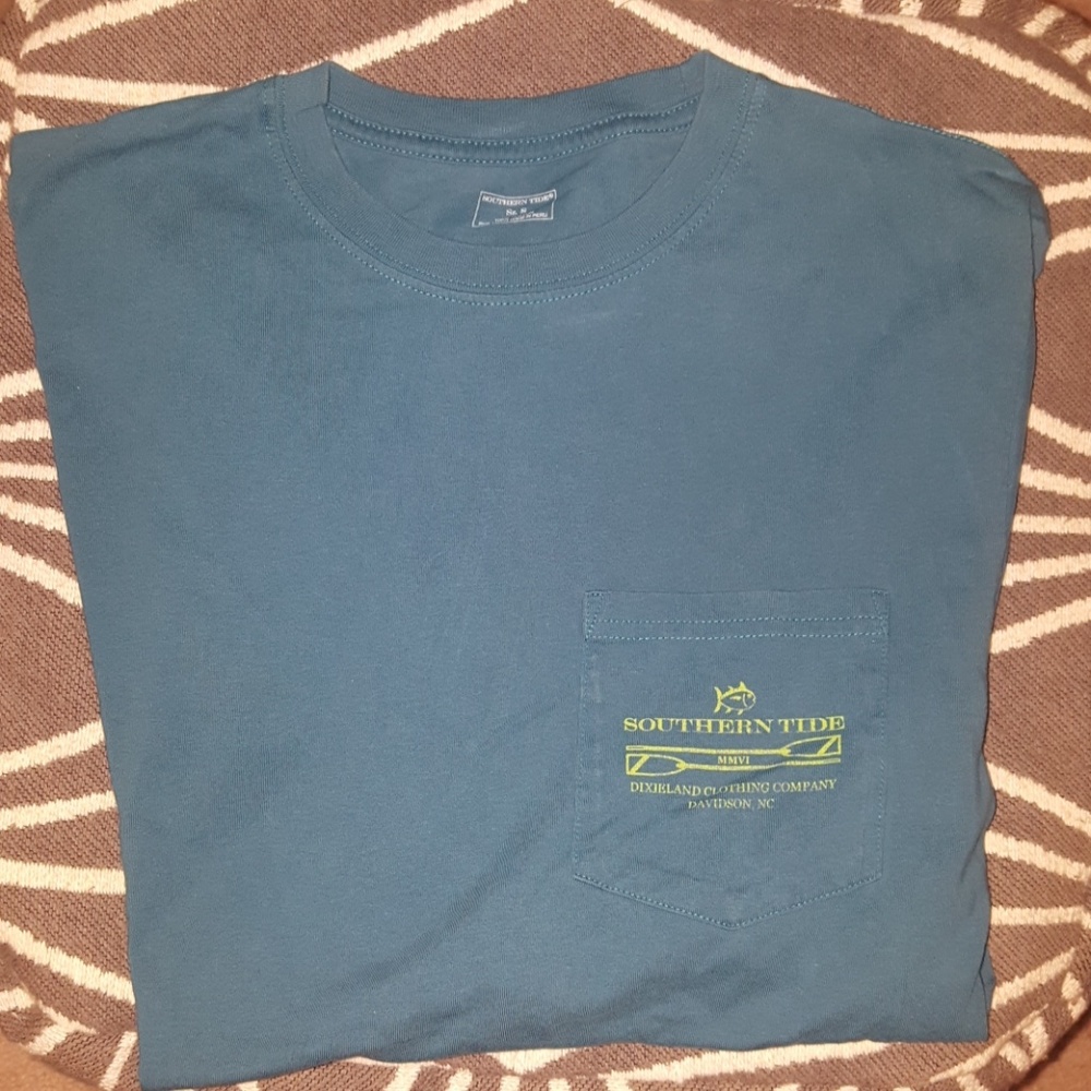 Southern Tide t-shirt